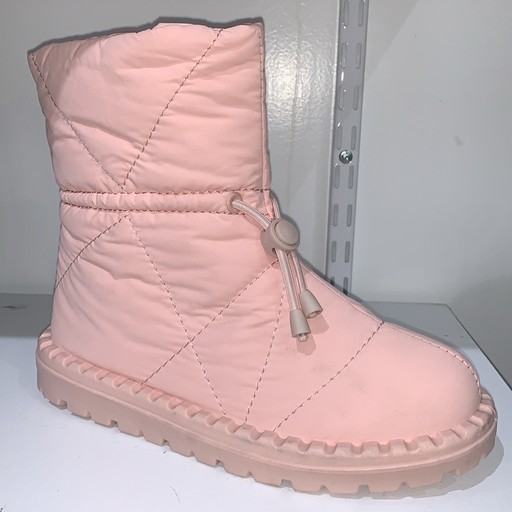 WATERPROOF PINK BOOTS